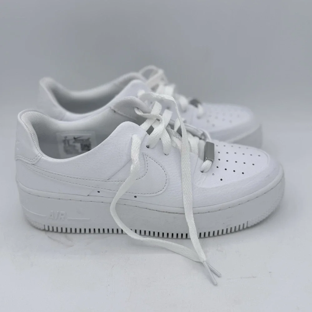 Nike Women's Air Force 1 Sage Low Triple White Platform Sneakers Size 7 - Picture 2 of 9